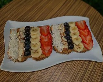 Berry Toasts